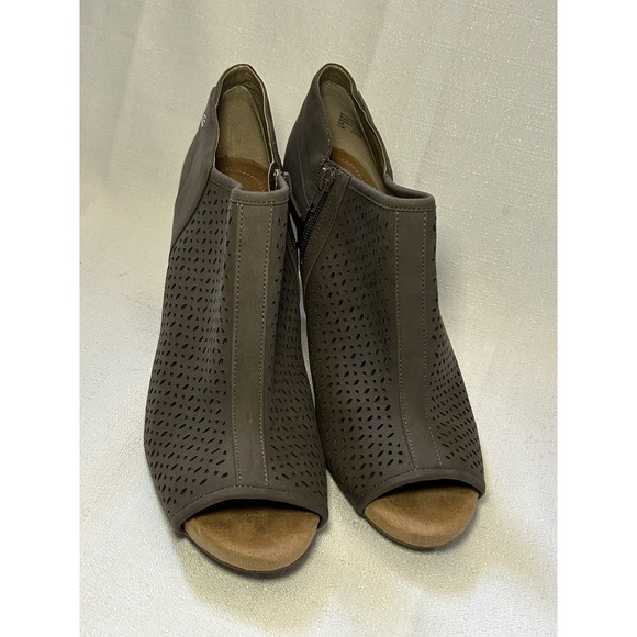 Women's Giani Bernini Memory Foam Peep-Toe ‎ Sz 11M - Picture 1 of 10